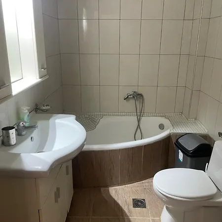 Apartament Mema Néa Péramos